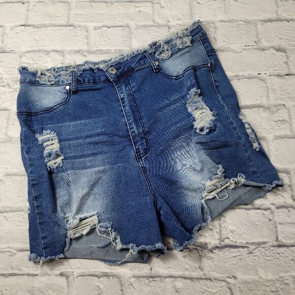 Roma Studio Shredded & Frayed Denim Shorts size 20 - Picture 1 of 9
